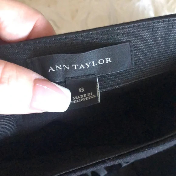 Ann Taylor Black Leopard Print Velvet Pencil Skirt - Picture 6 of 7